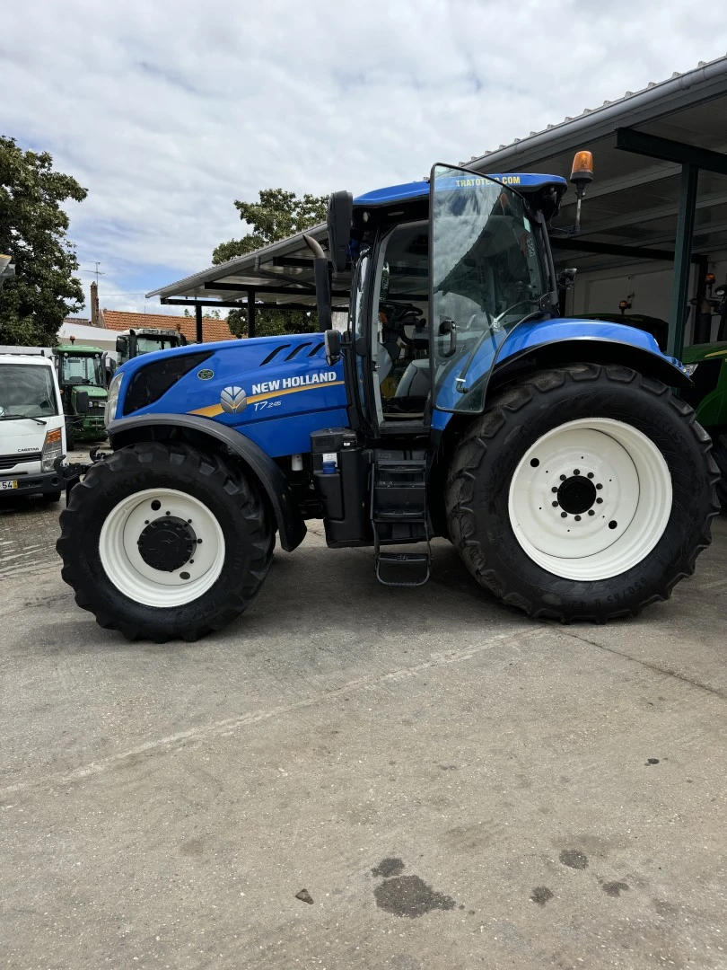 New Holland T7.245 LWB Power Command