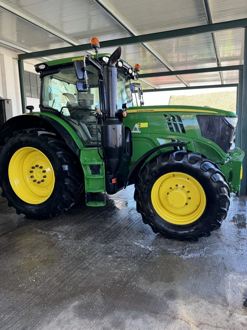 John Deere 6215R autopower