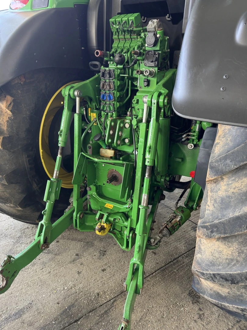 John Deere 6250 R