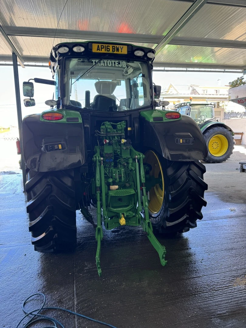 John Deere 6215R autopower