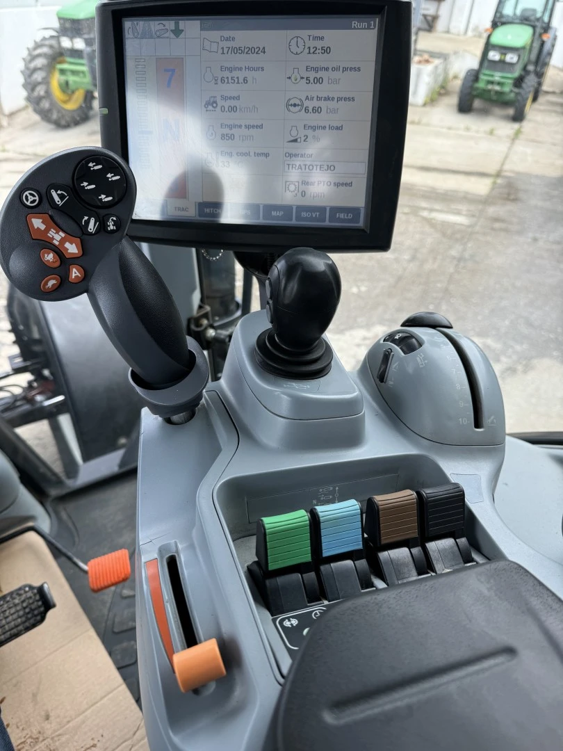 New Holland T7.245 LWB Power Command