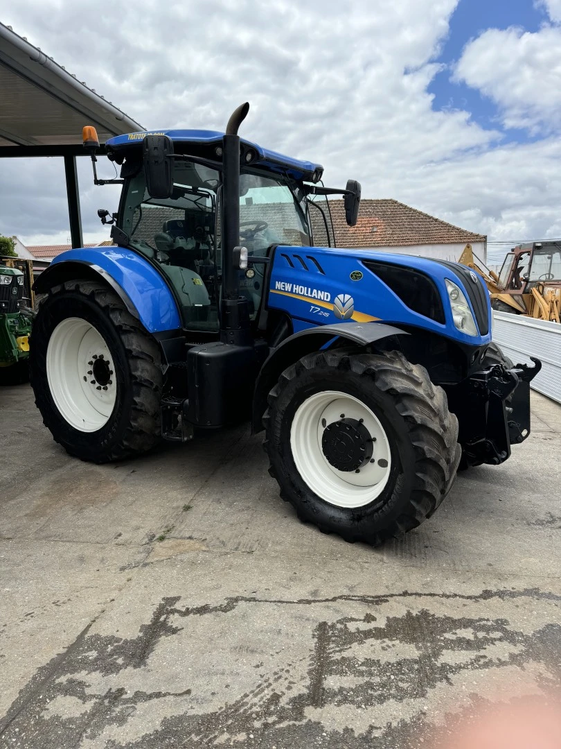 New Holland T7.245 LWB Power Command