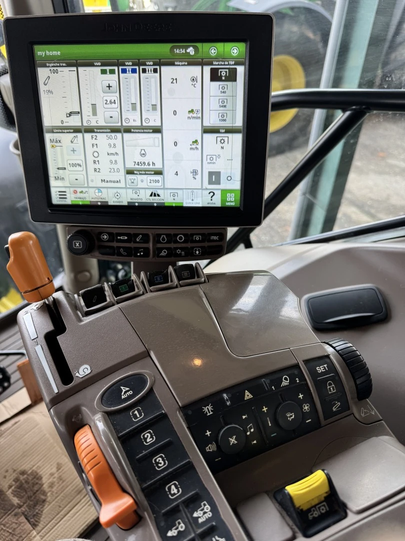 John Deere 6130 R