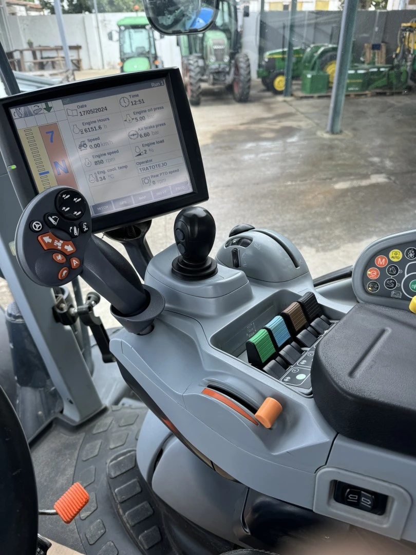 New Holland T7.245 LWB Power Command