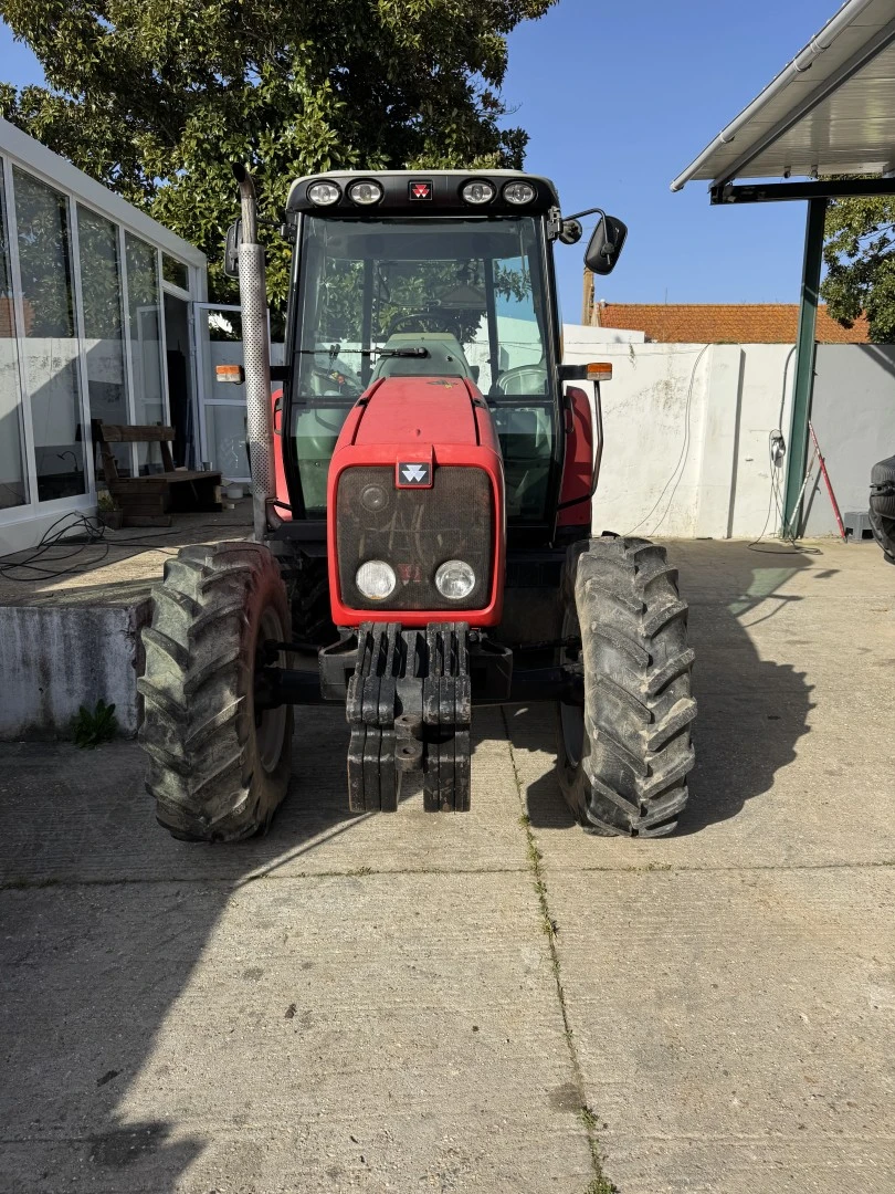 Massey Ferguson 5455 Dyna 4
