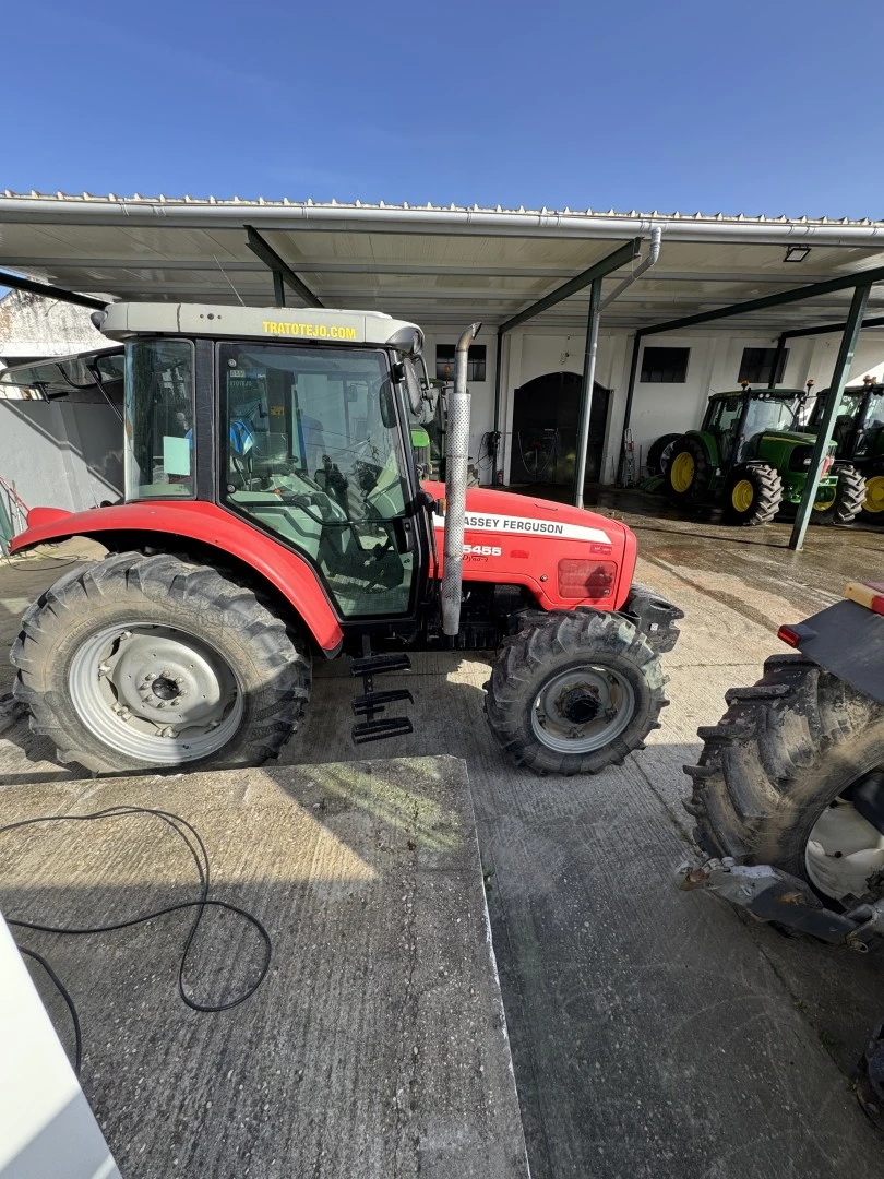Massey Ferguson 5455 Dyna 4