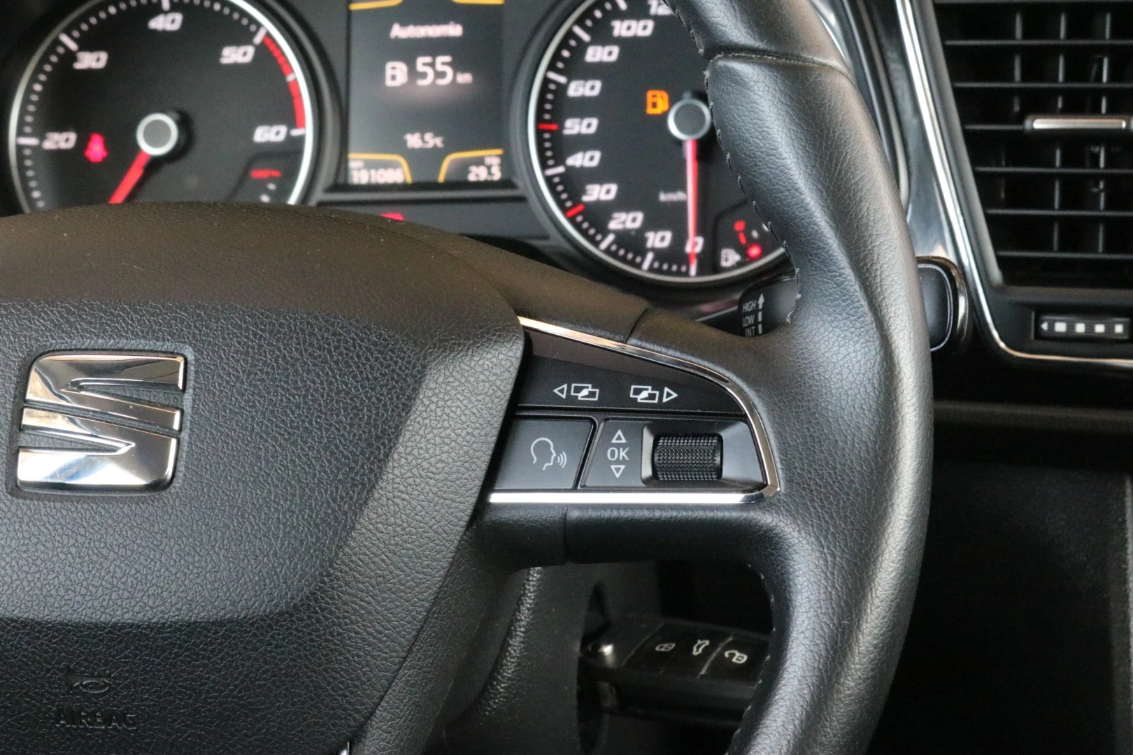 SEAT Leon 1.6 TDI Style DSG S/S
