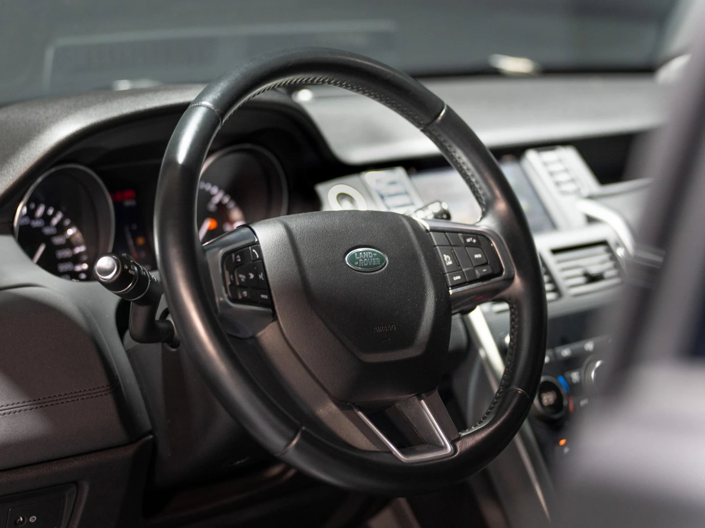 Land Rover Discovery Sport 2.0 D AWD SE