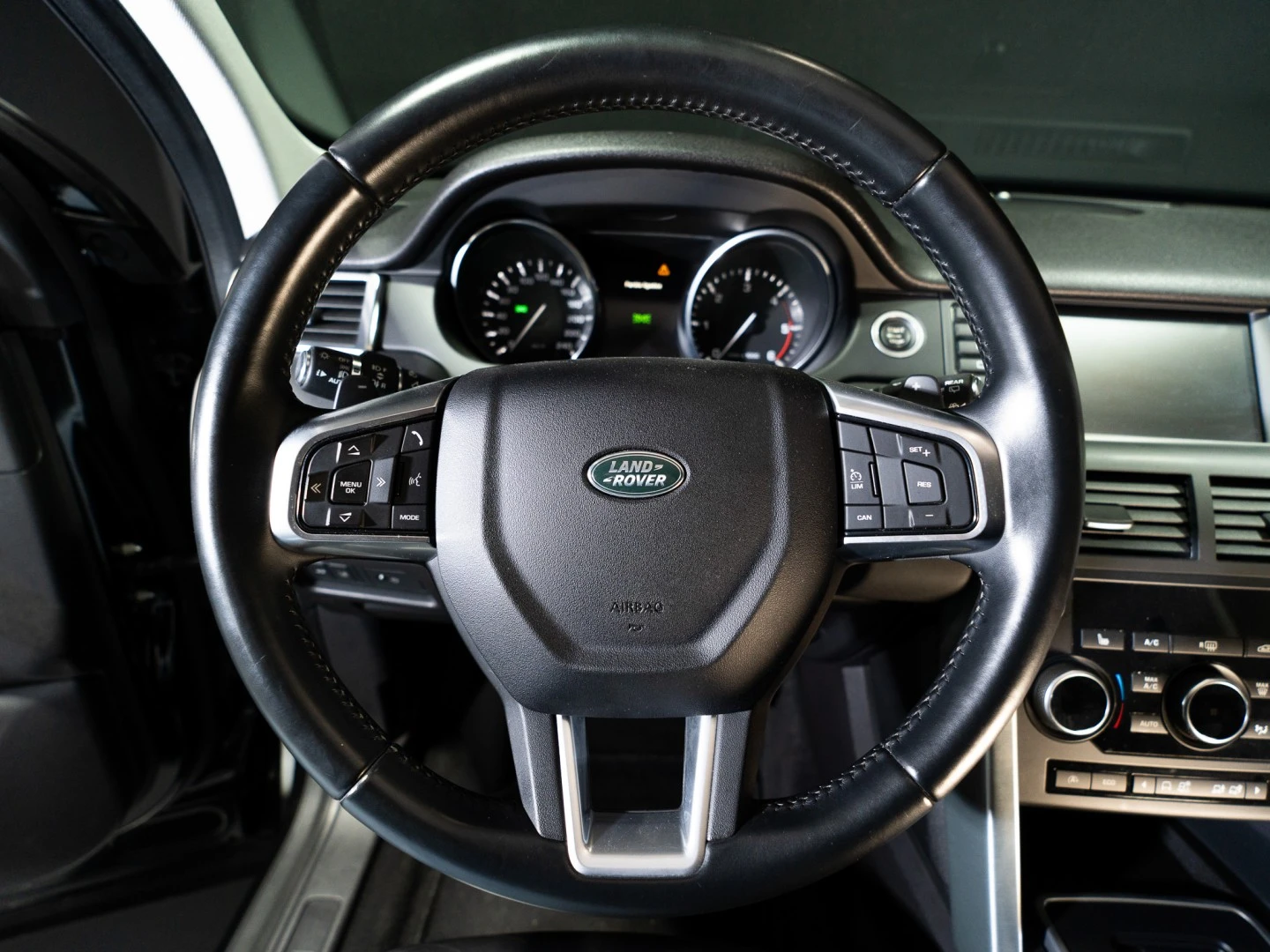 Land Rover Discovery Sport 2.0 D AWD SE