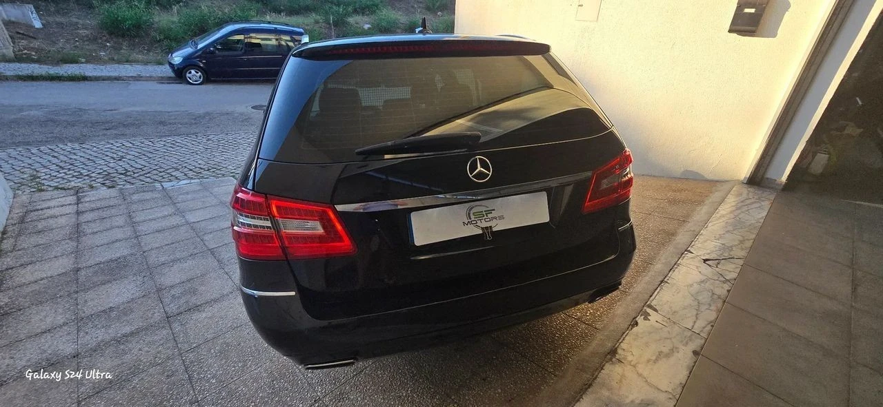 Mercedes-Benz E 300 Bluetec Hybrid Avantgarde
