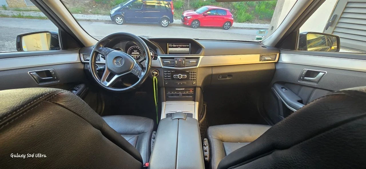 Mercedes-Benz E 300 Bluetec Hybrid Avantgarde