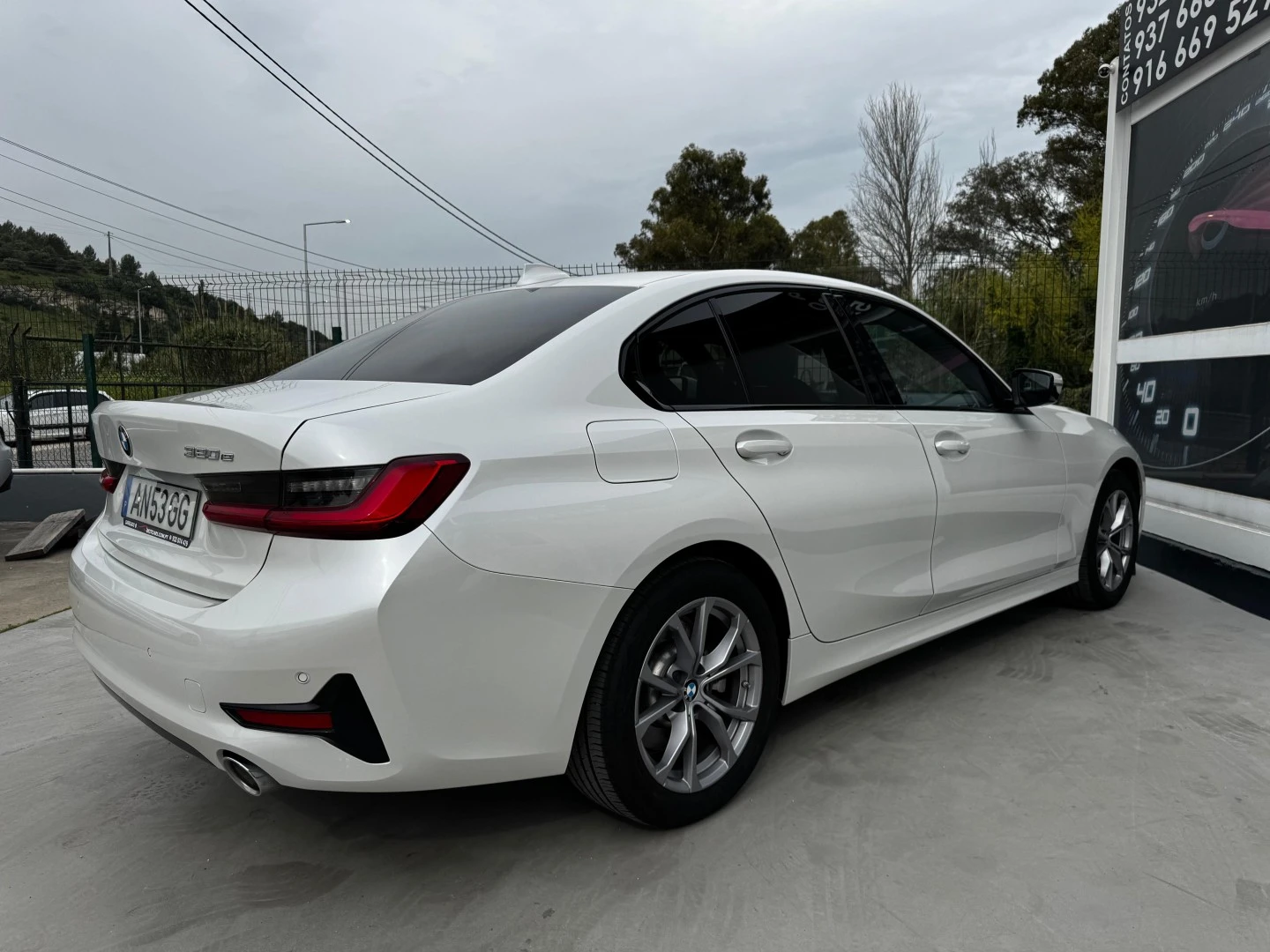 BMW 320 e Auto