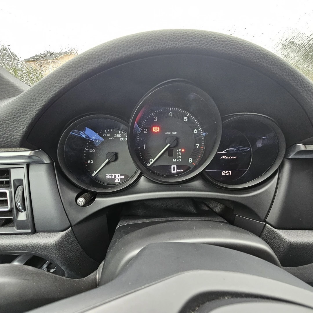 Porsche Macan Standard