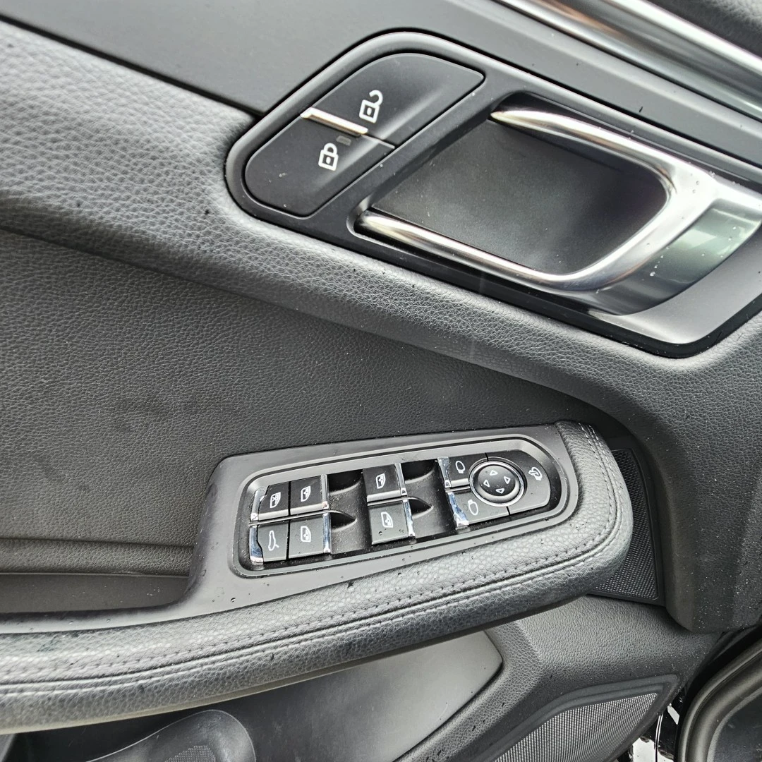 Porsche Macan Standard