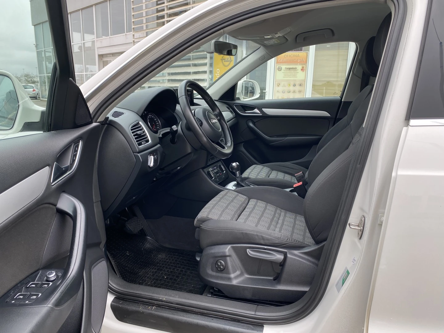Audi Q3 2.0 TDI quattro Design S tronic