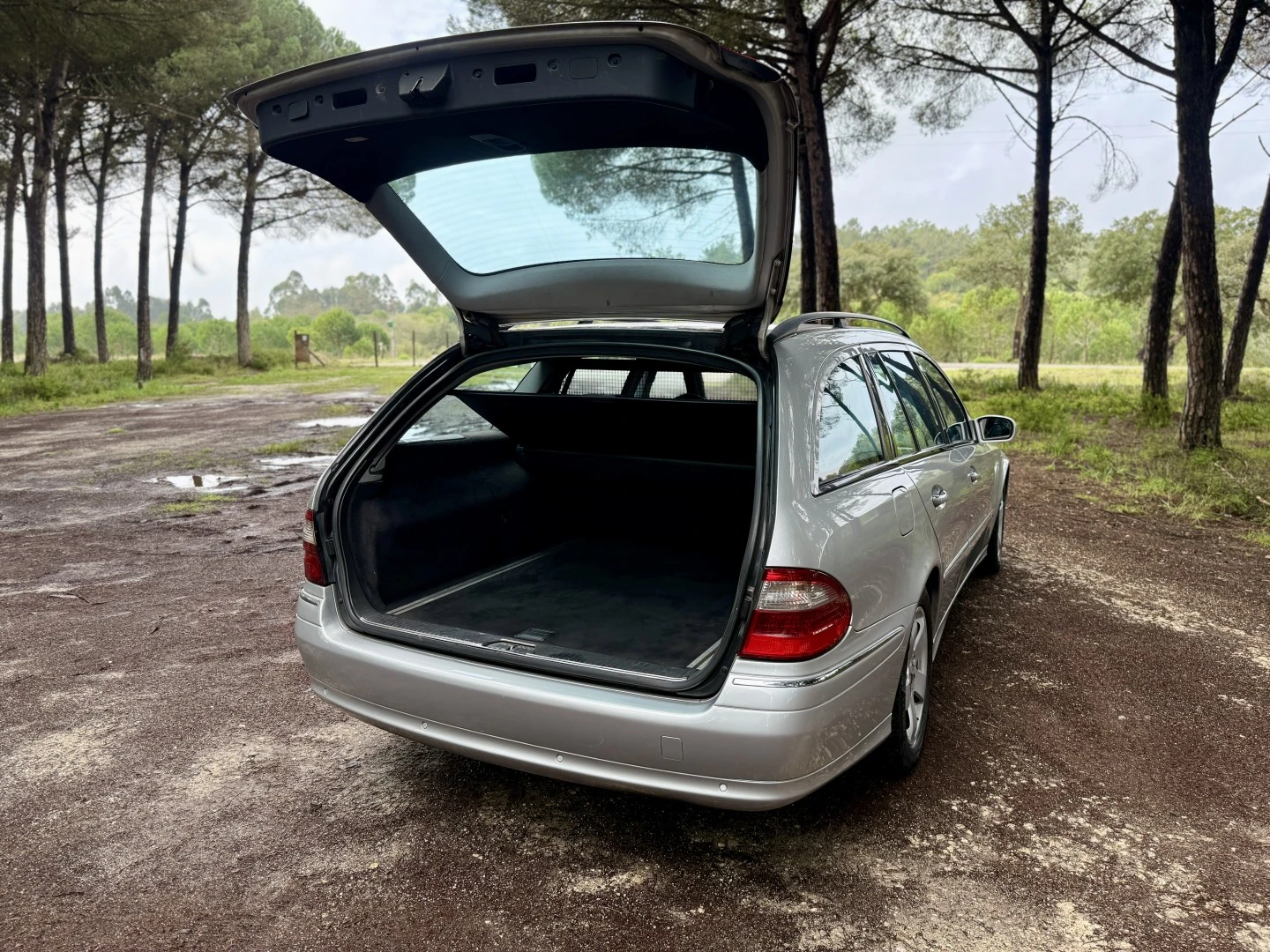 Mercedes-Benz E 270 CDI STATION ADVANTGARDE