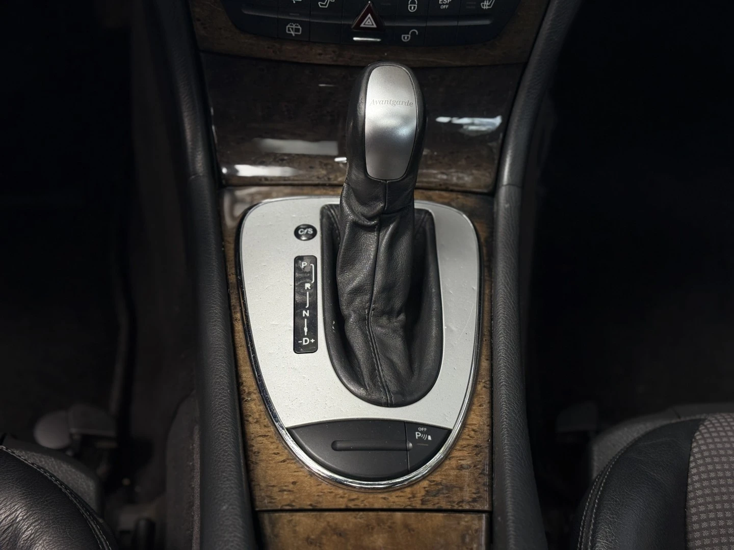 Mercedes-Benz E 270 CDI STATION ADVANTGARDE
