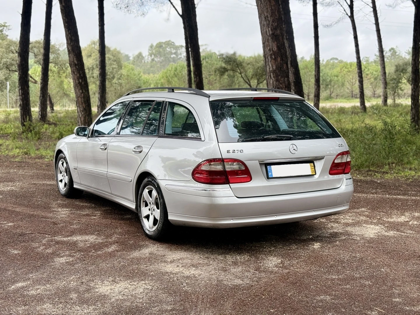 Mercedes-Benz E 270 CDI STATION ADVANTGARDE