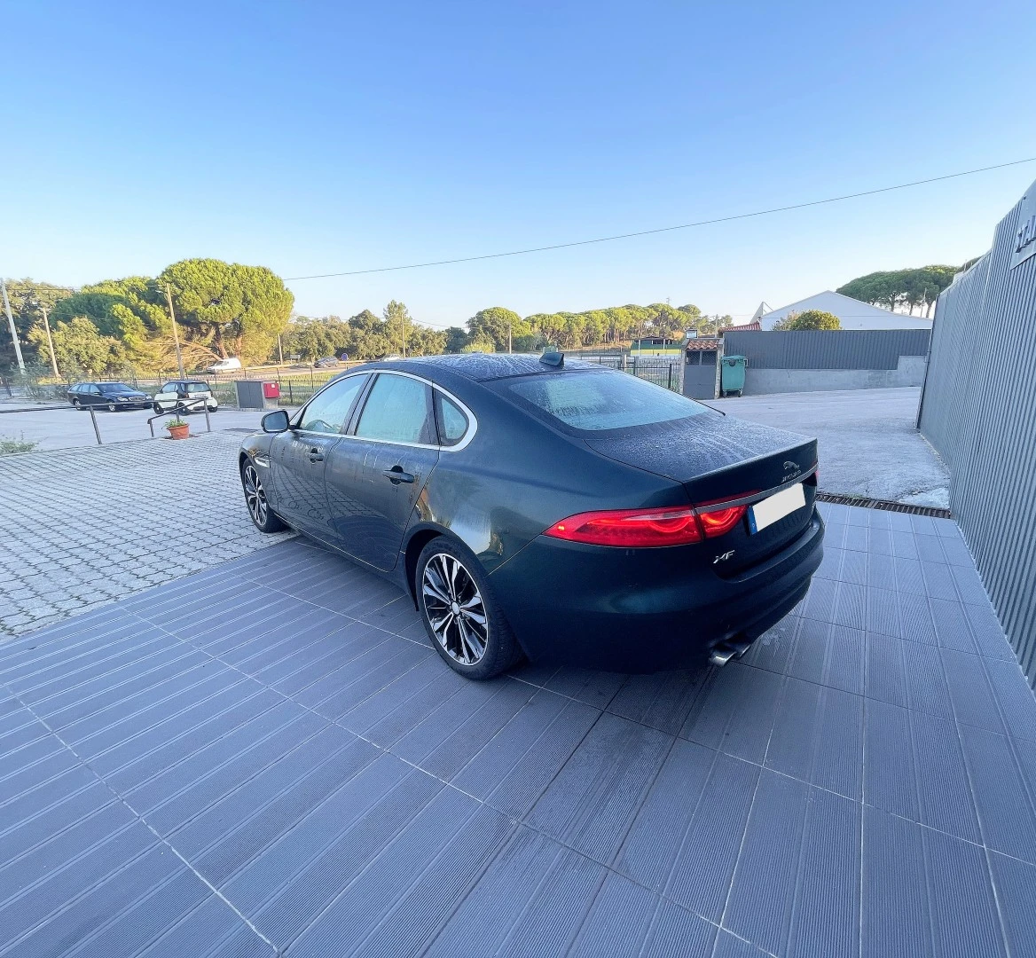 Jaguar XF 2.0 D Prestige Aut.