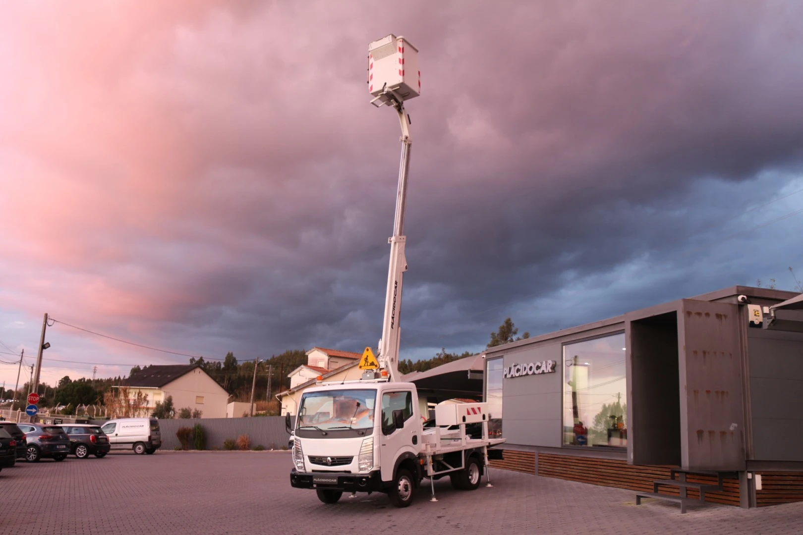 Renault Maxity 2.5 DXi 120