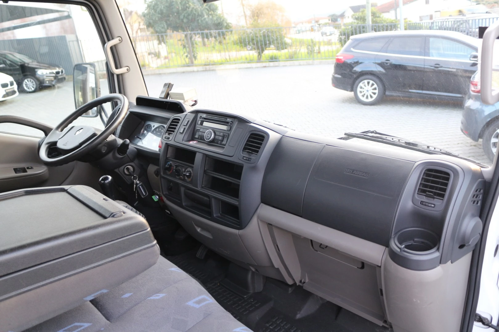Renault Maxity 2.5 DXi 120