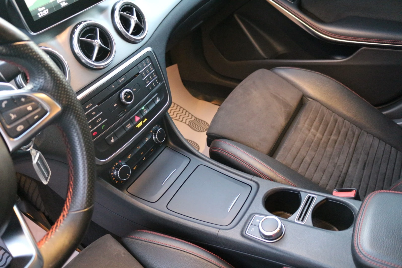 Mercedes-Benz GLA 180 CDi AMG Line Aut.