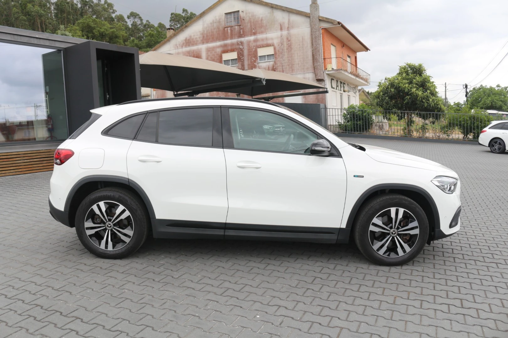 Mercedes-Benz GLA 250 e Progressive