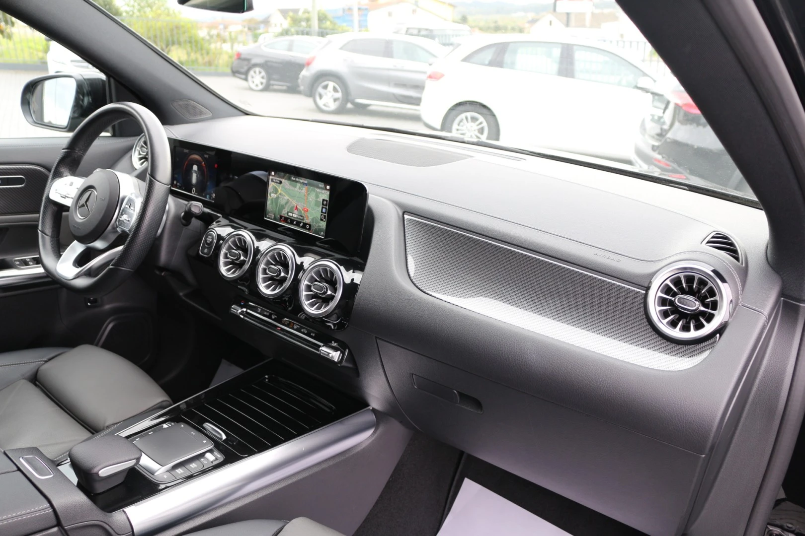 Mercedes-Benz GLA 200 D  AMG PACK NIGHT