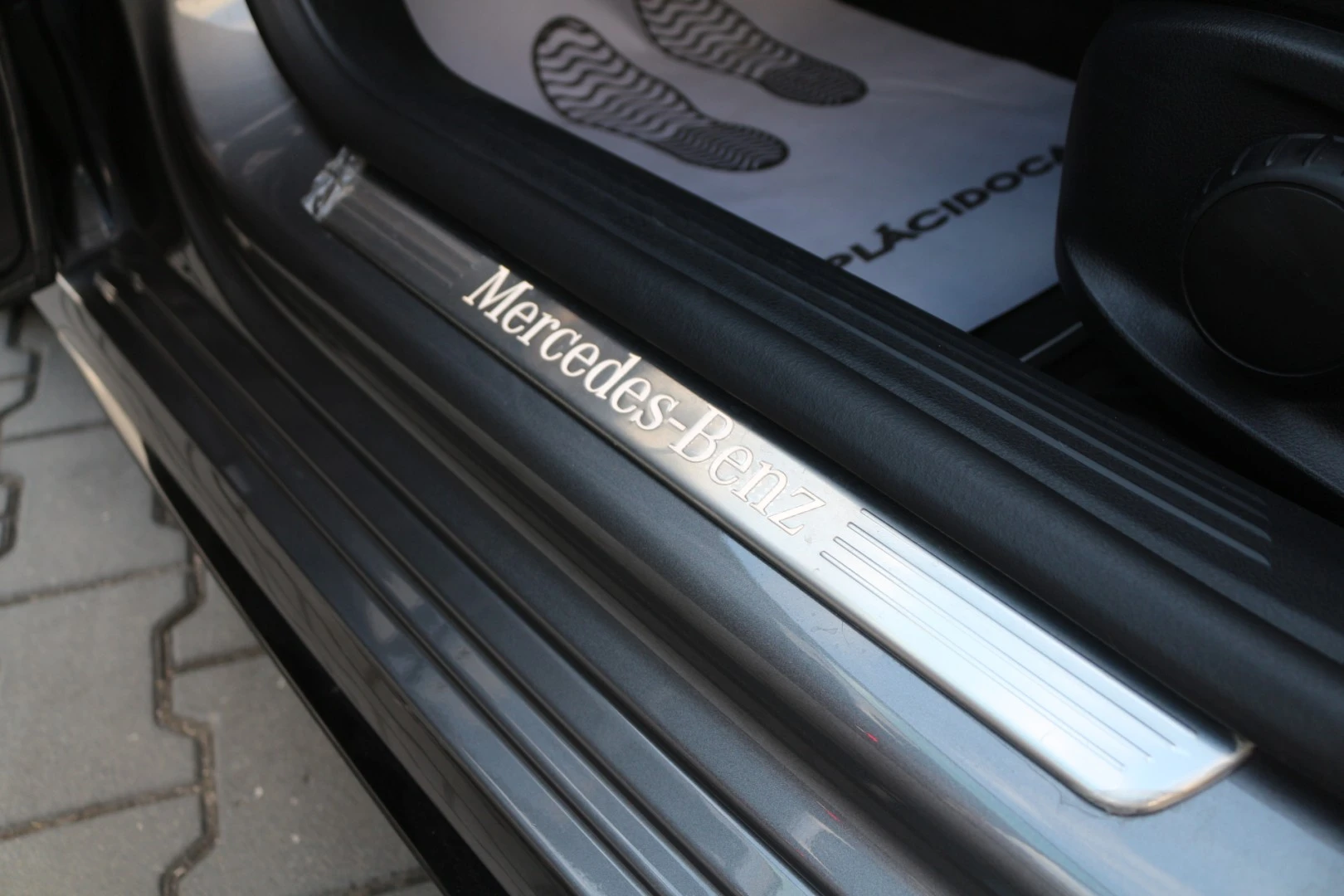 Mercedes-Benz A 250 e AMG Line