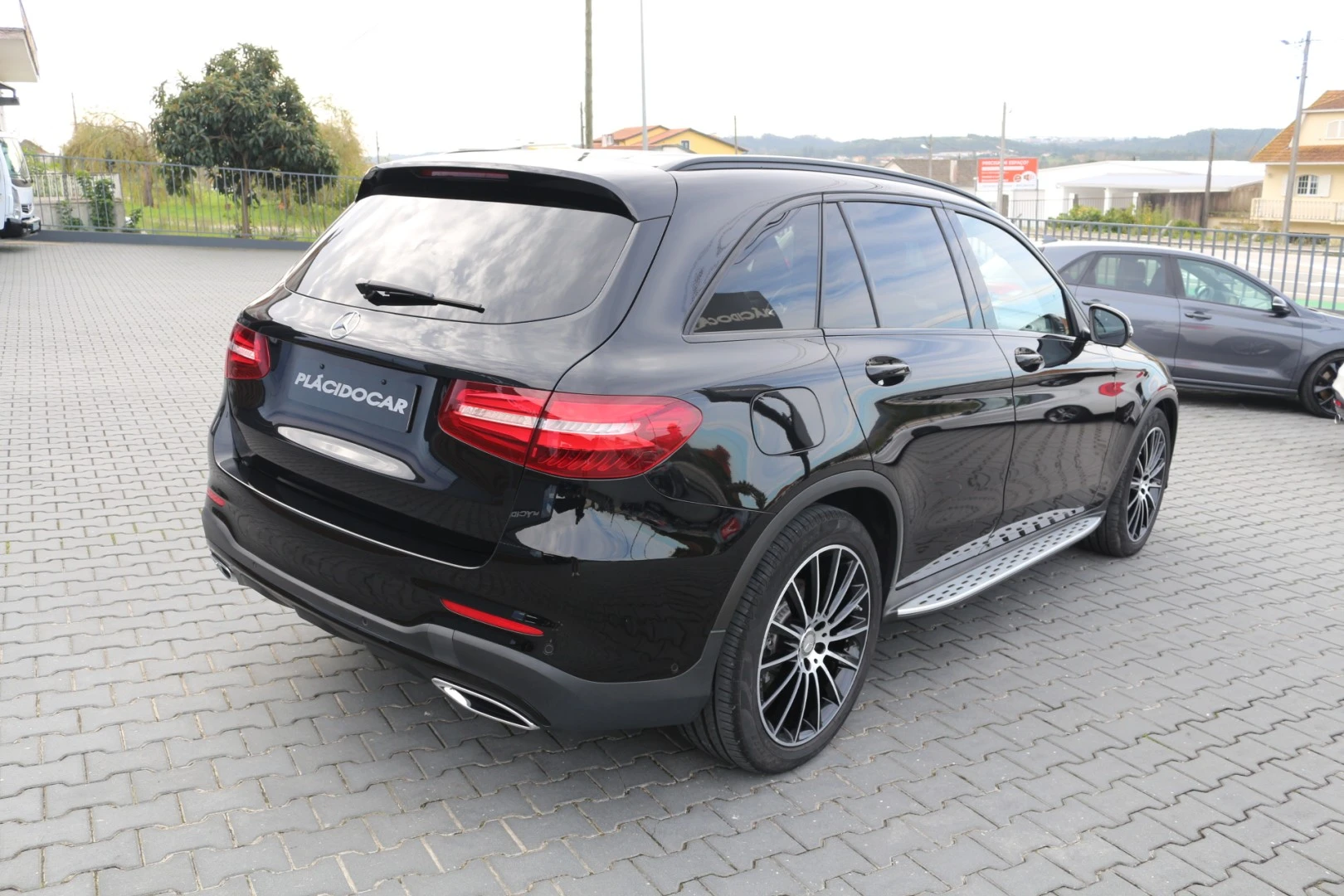 Mercedes-Benz GLC 220 D 4 Matic AMG Pack Night