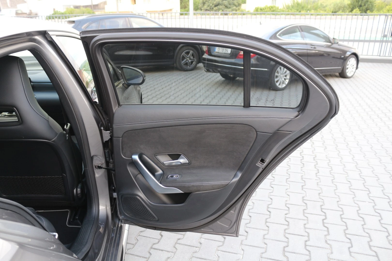 Mercedes-Benz A 250 e AMG Line