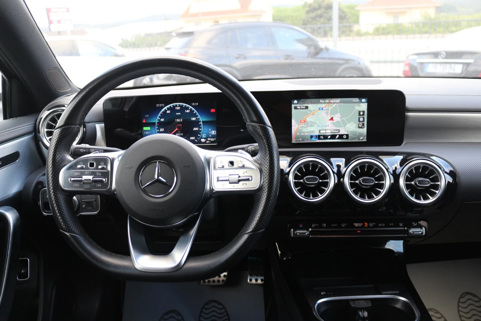 Mercedes-Benz A 250 e AMG Line