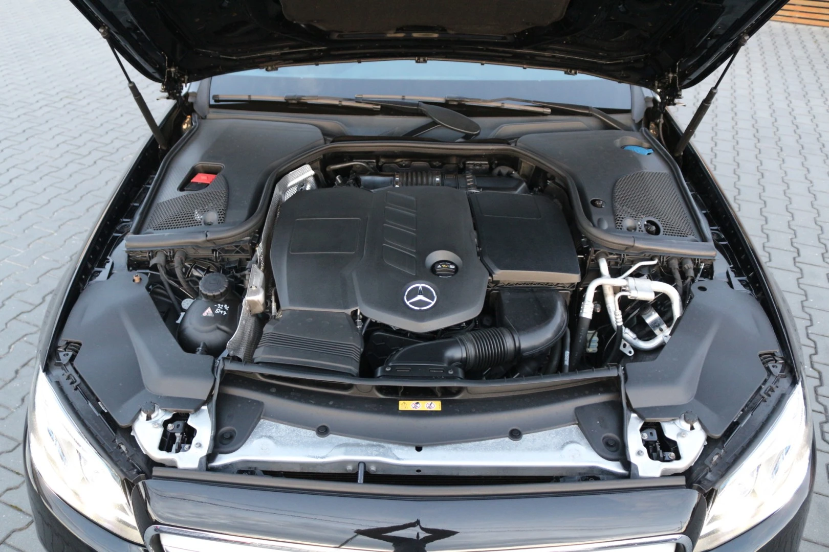 Mercedes-Benz E 220 D Avantgarde