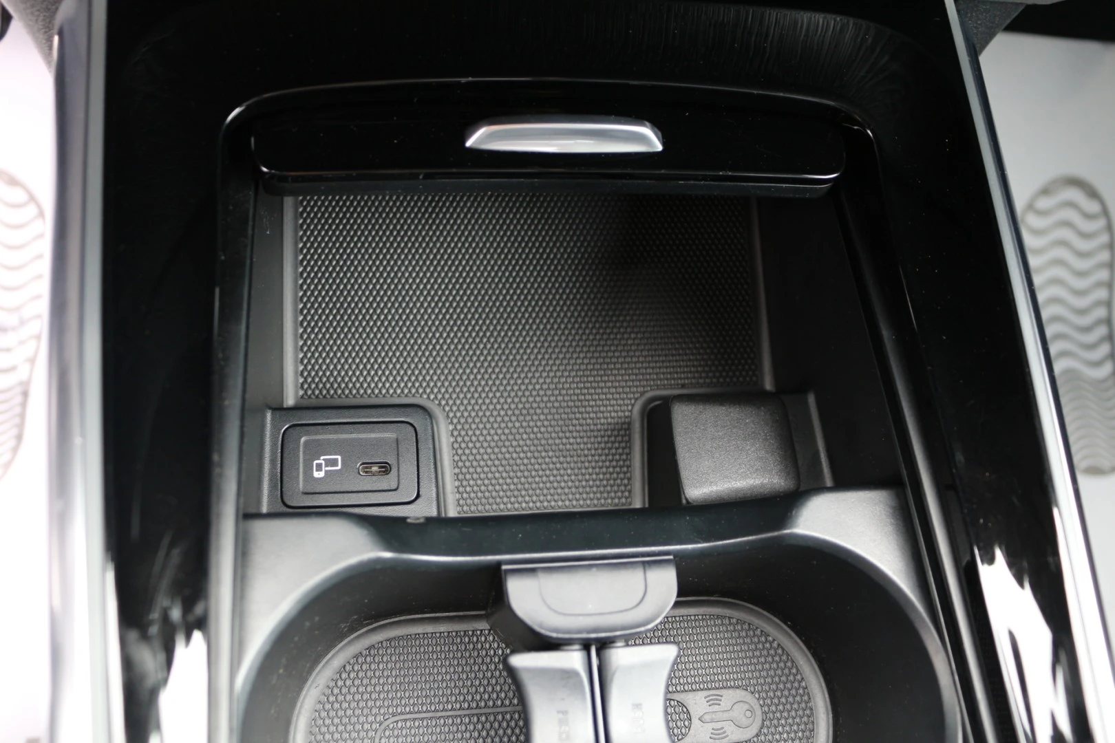 Mercedes-Benz GLA 200 D  AMG PACK NIGHT