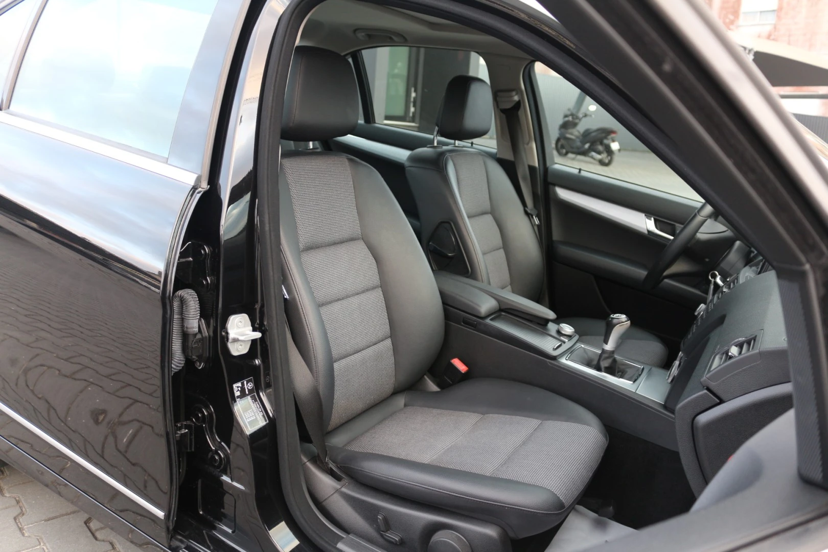 Mercedes-Benz C 250 CDi Avantgarde BlueEfficiency
