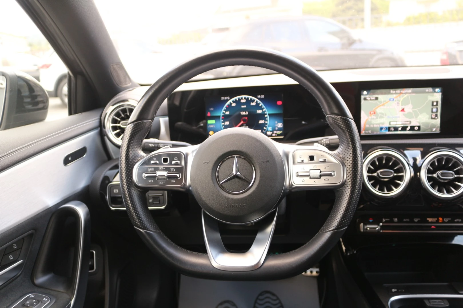 Mercedes-Benz A 250 e AMG Line