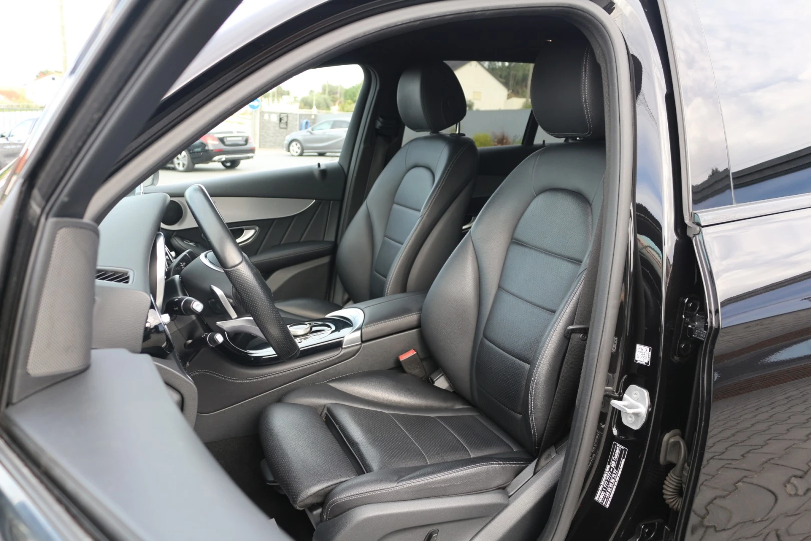 Mercedes-Benz GLC 220 D 4 Matic AMG Pack Night
