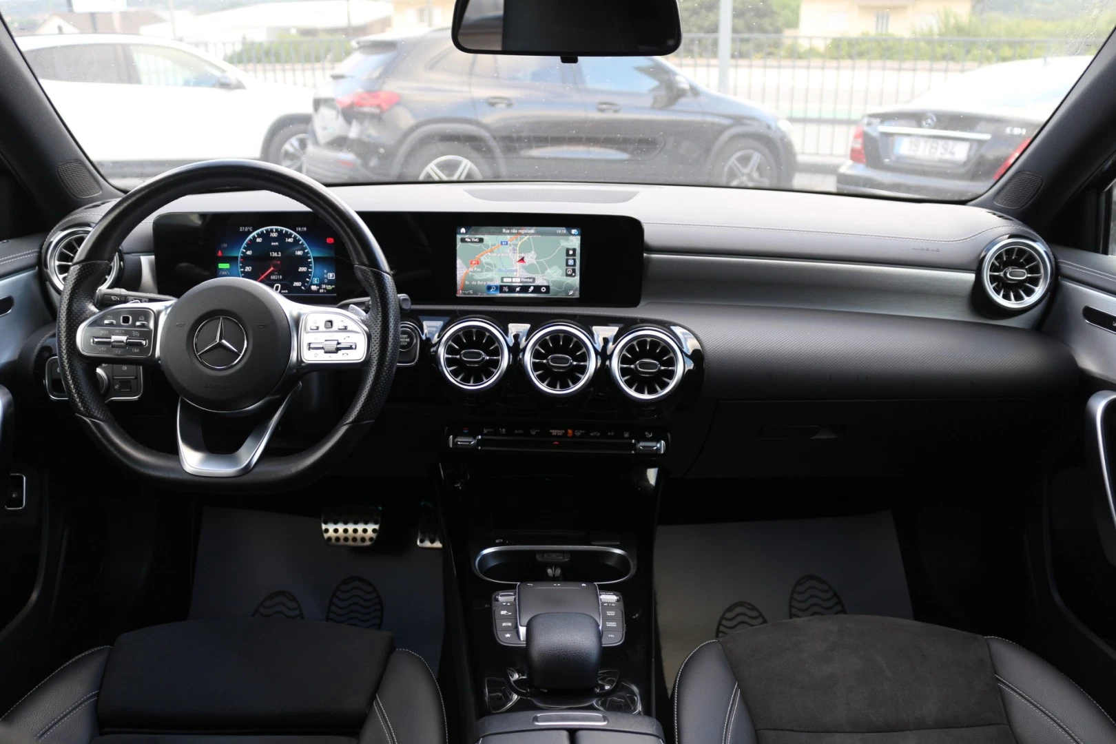 Mercedes-Benz A 250 e AMG Line