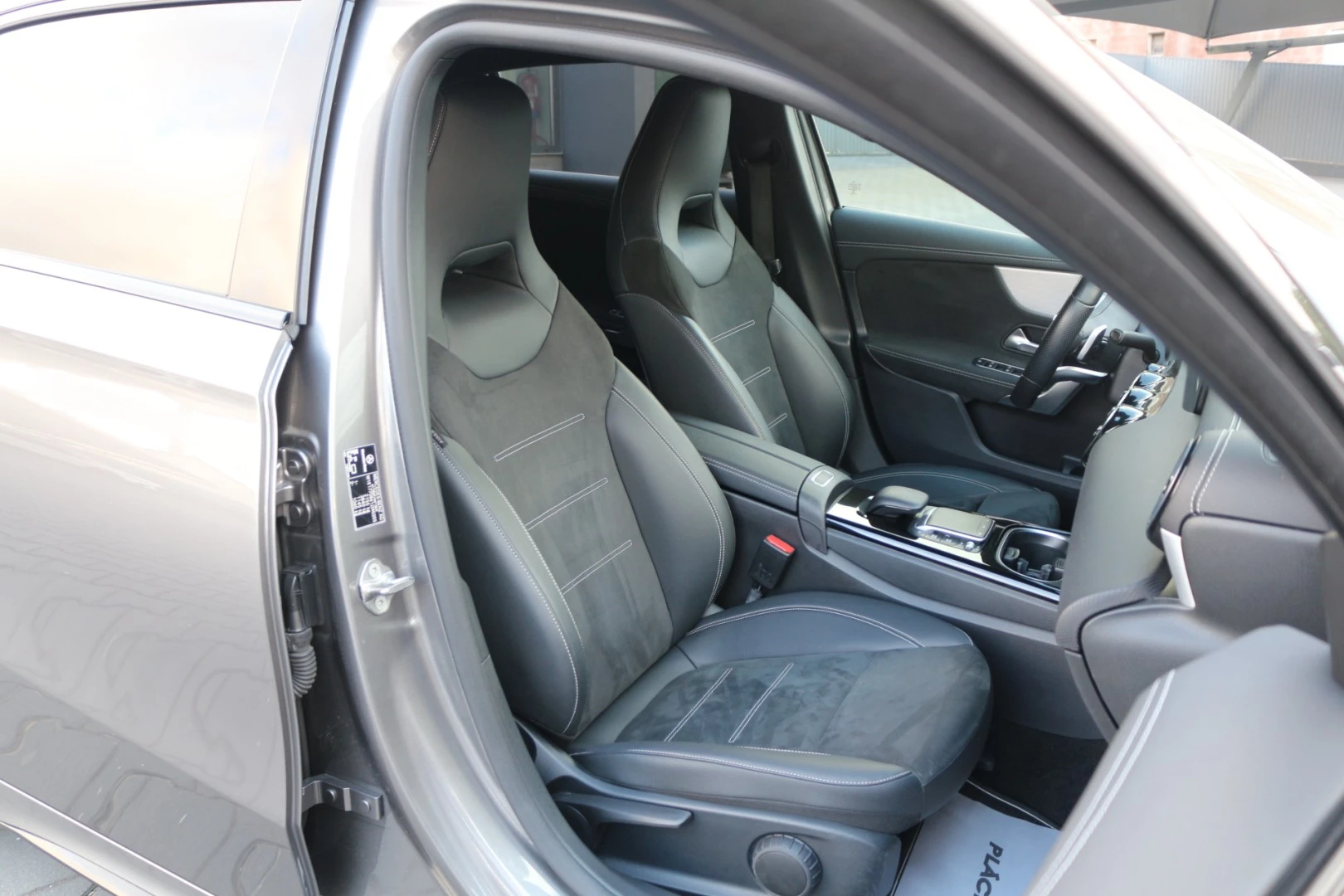Mercedes-Benz A 250 e AMG Line