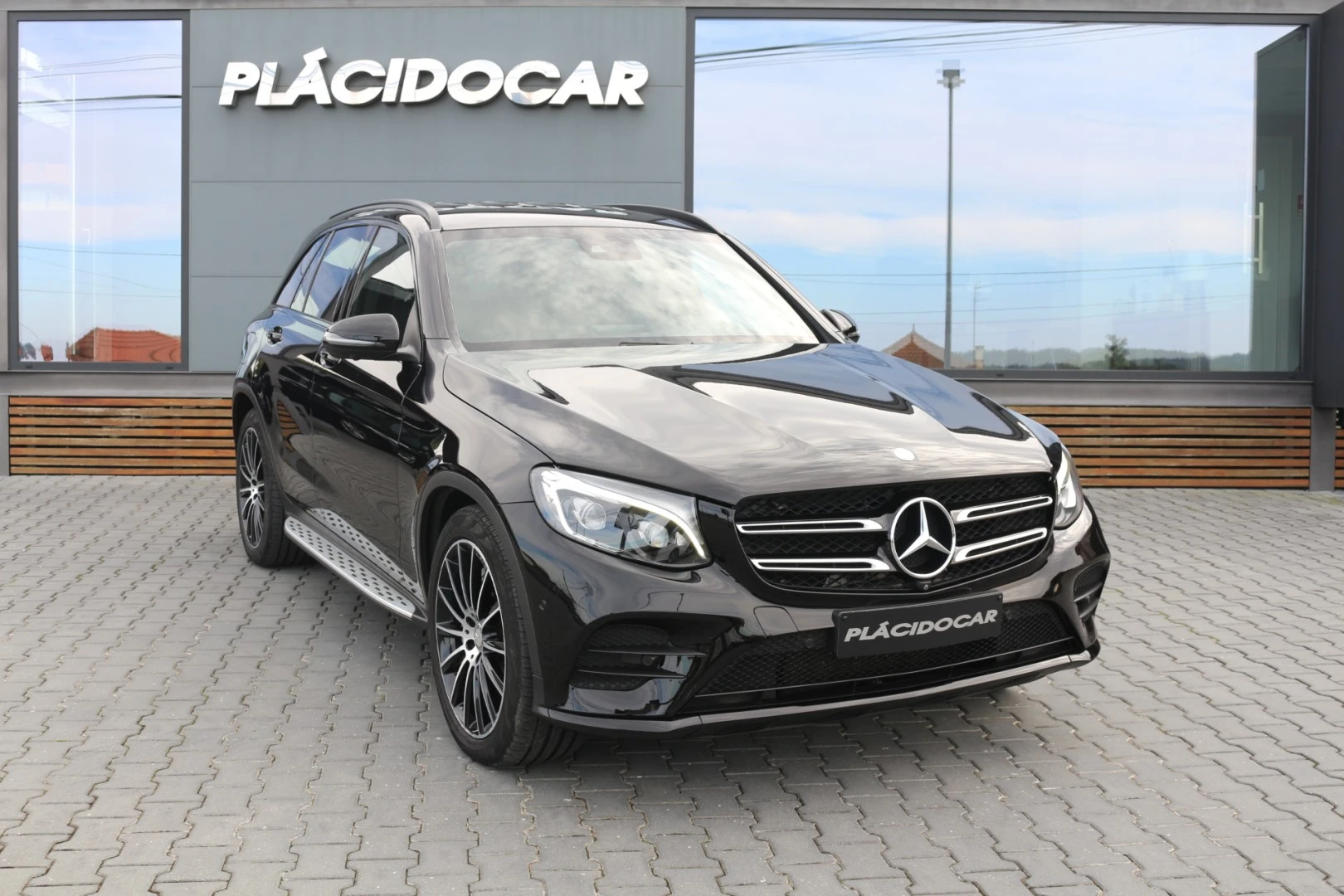 Mercedes-Benz GLC 220 D 4 Matic AMG Pack Night