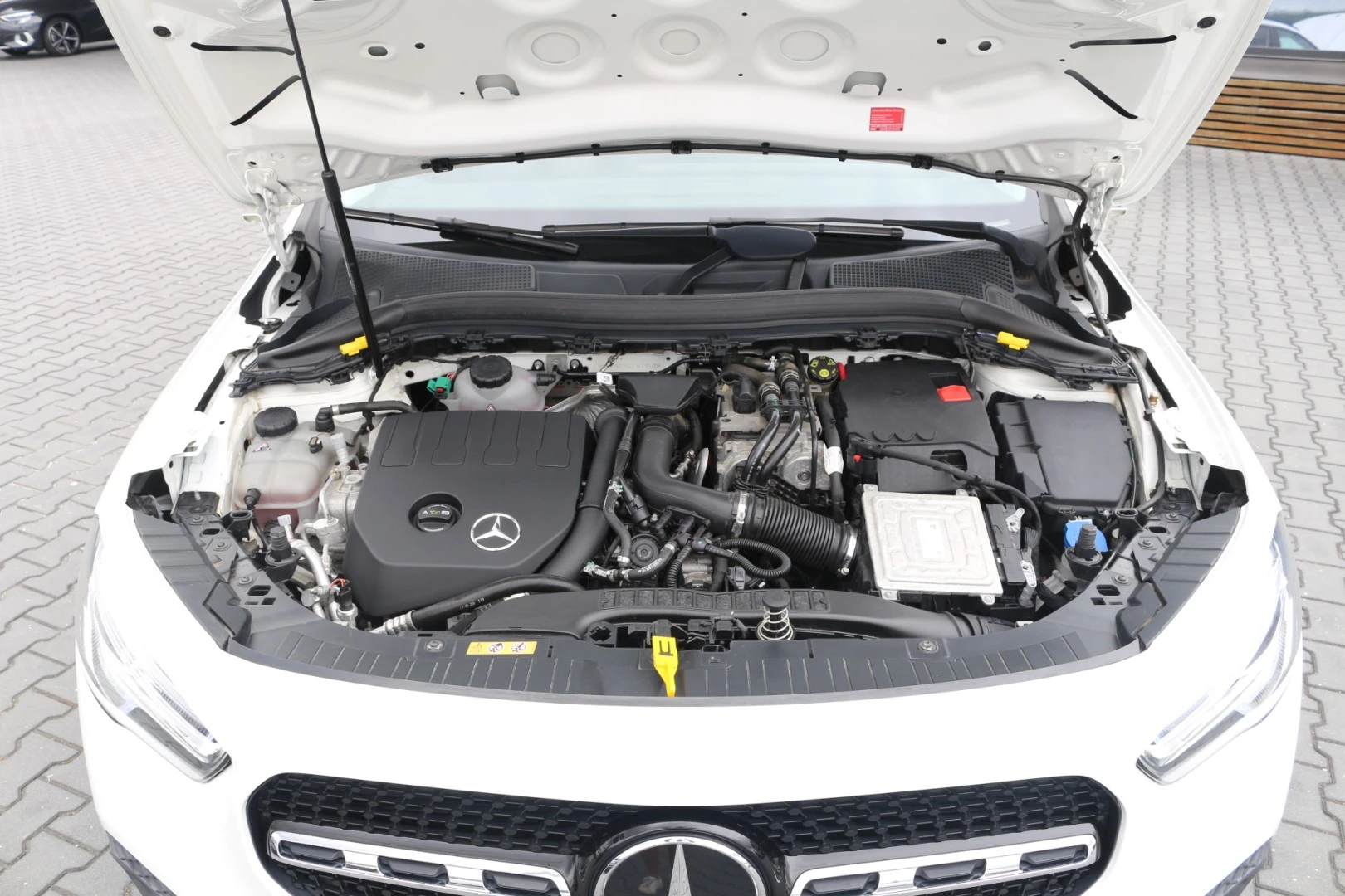 Mercedes-Benz GLA 250 e Progressive