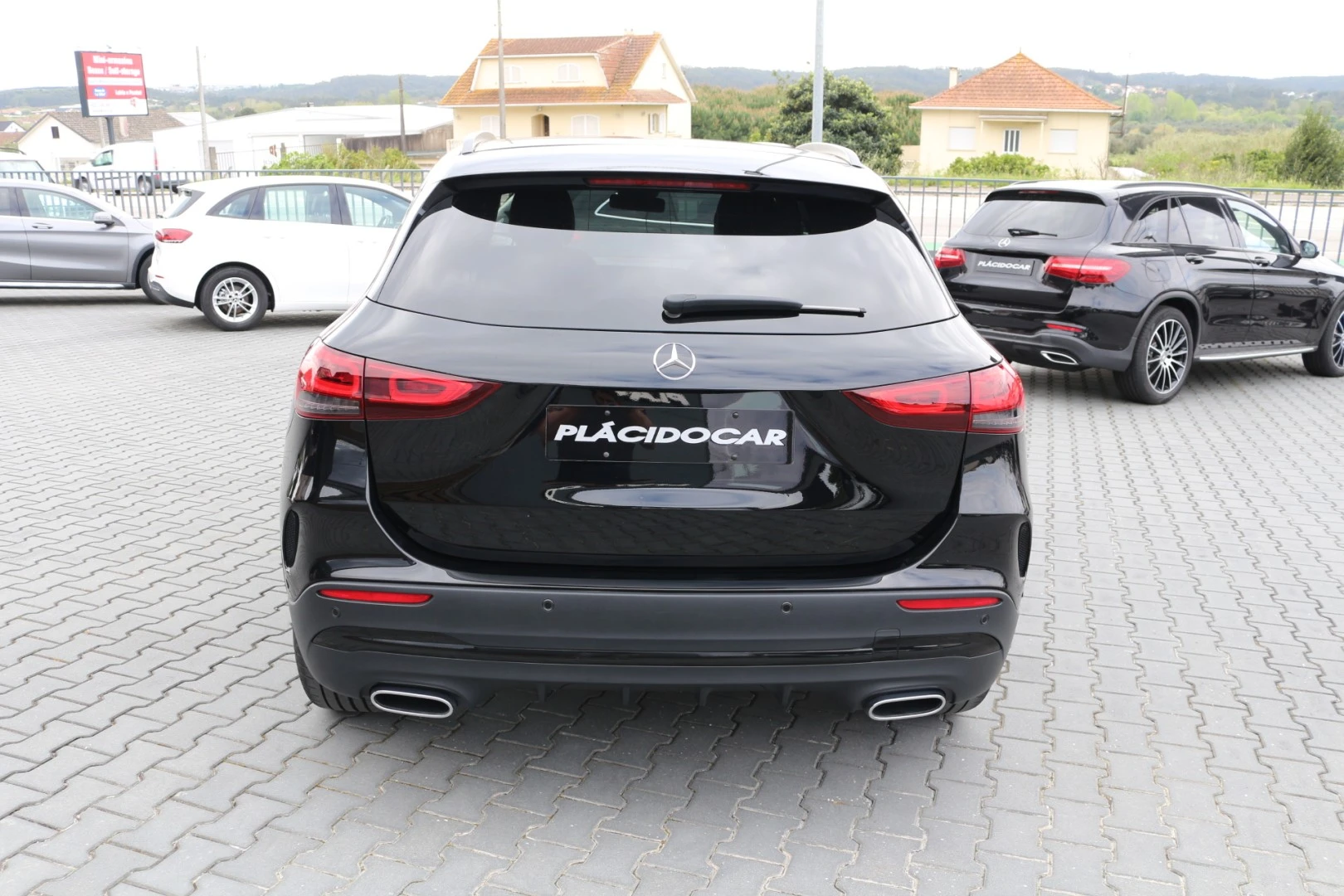 Mercedes-Benz GLA 200 D  AMG PACK NIGHT
