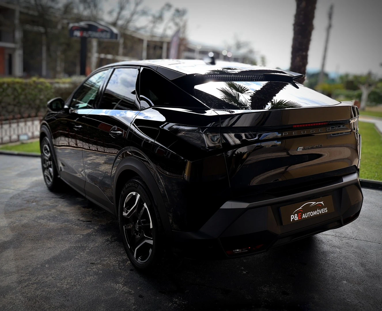 Peugeot E-3008 73 kWh GT