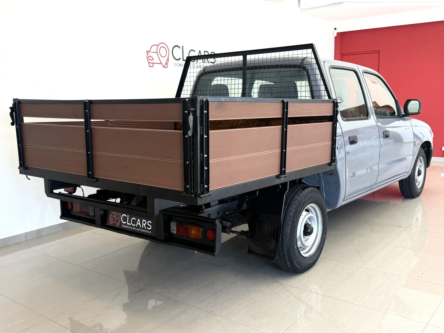 Toyota Hilux 2.4 D LN105L Cx Madeira C.D