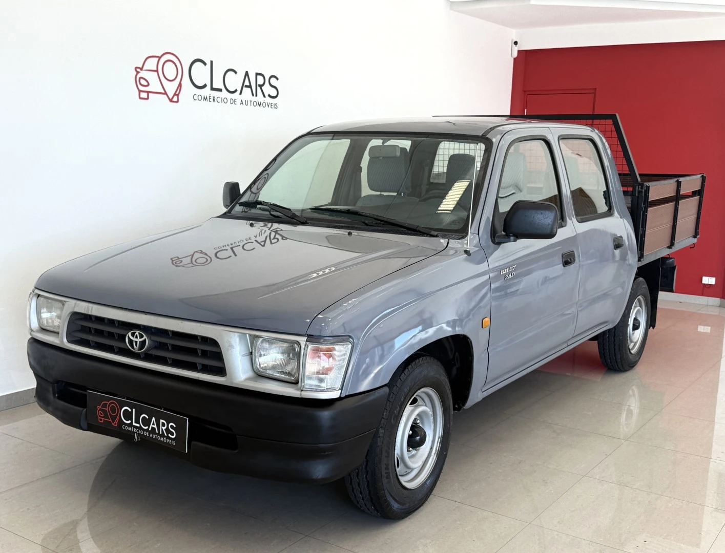 Toyota Hilux 2.4 D LN105L Cx Madeira C.D