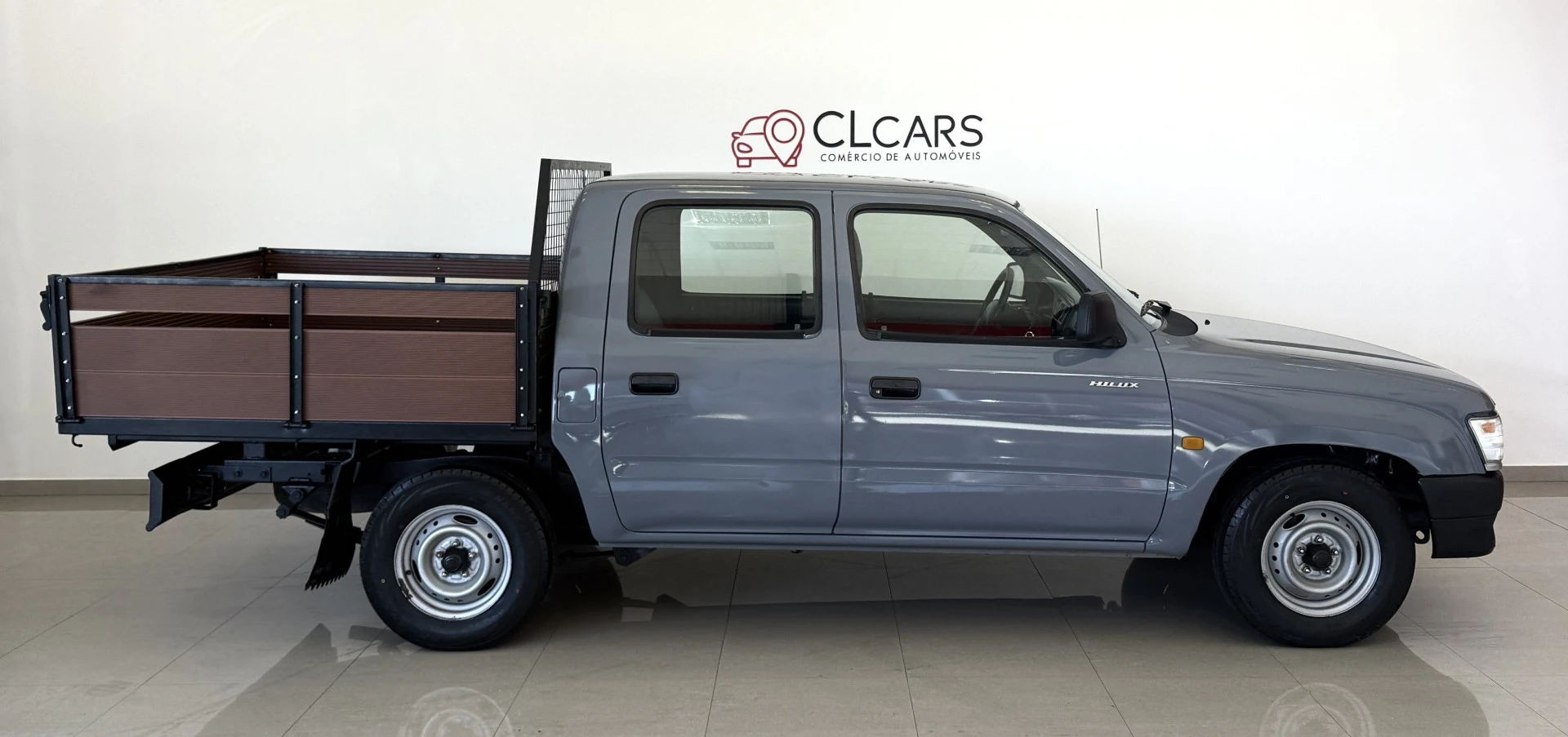 Toyota Hilux 2.4 D LN105L Cx Madeira C.D