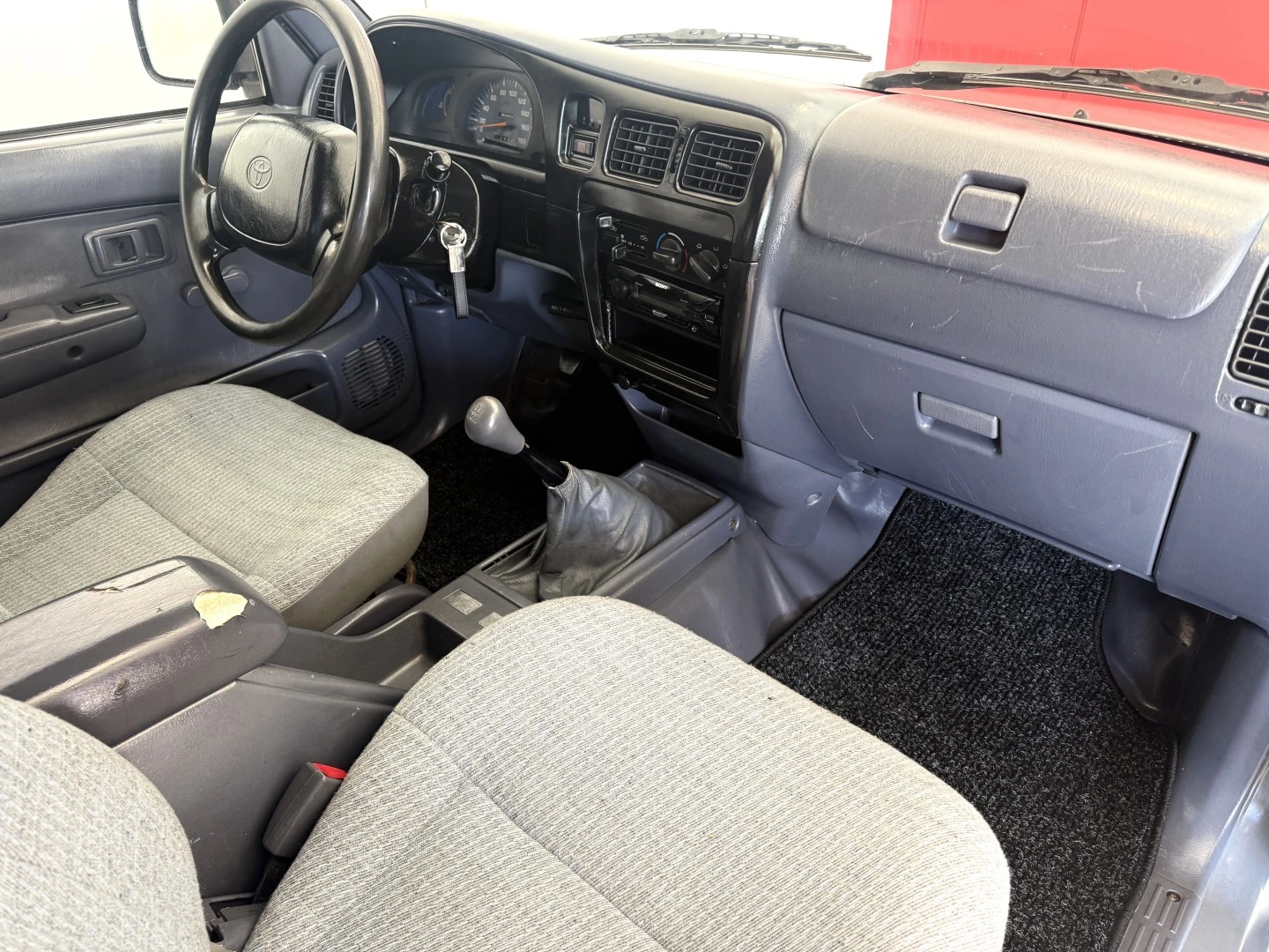 Toyota Hilux 2.4 D LN105L Cx Madeira C.D