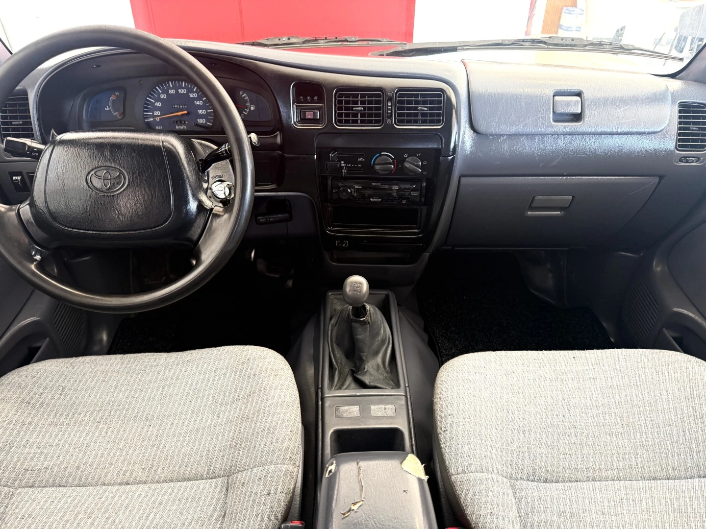 Toyota Hilux 2.4 D LN105L Cx Madeira C.D