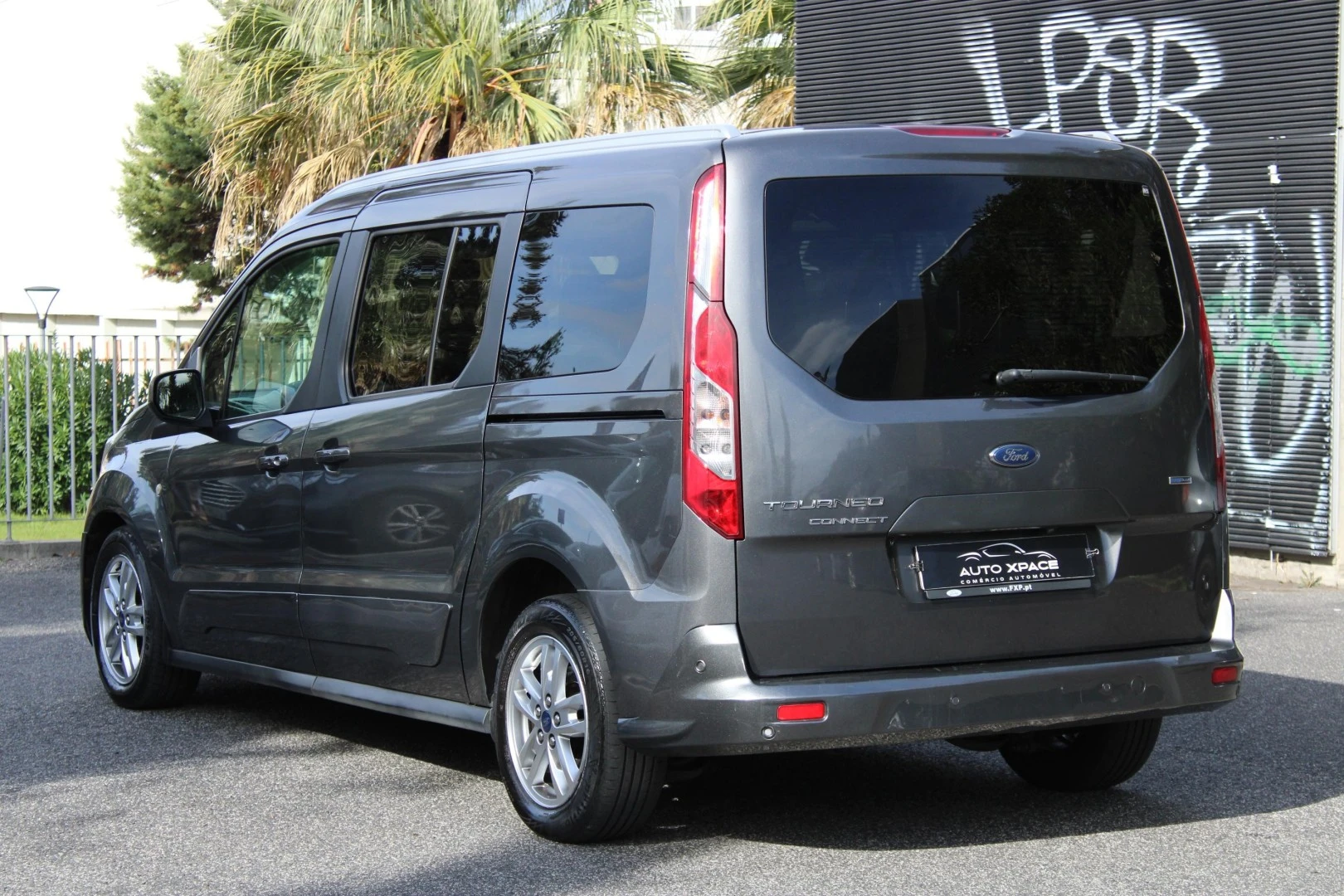 Ford Tourneo Connect Grand 1.5 TDCi Titanium