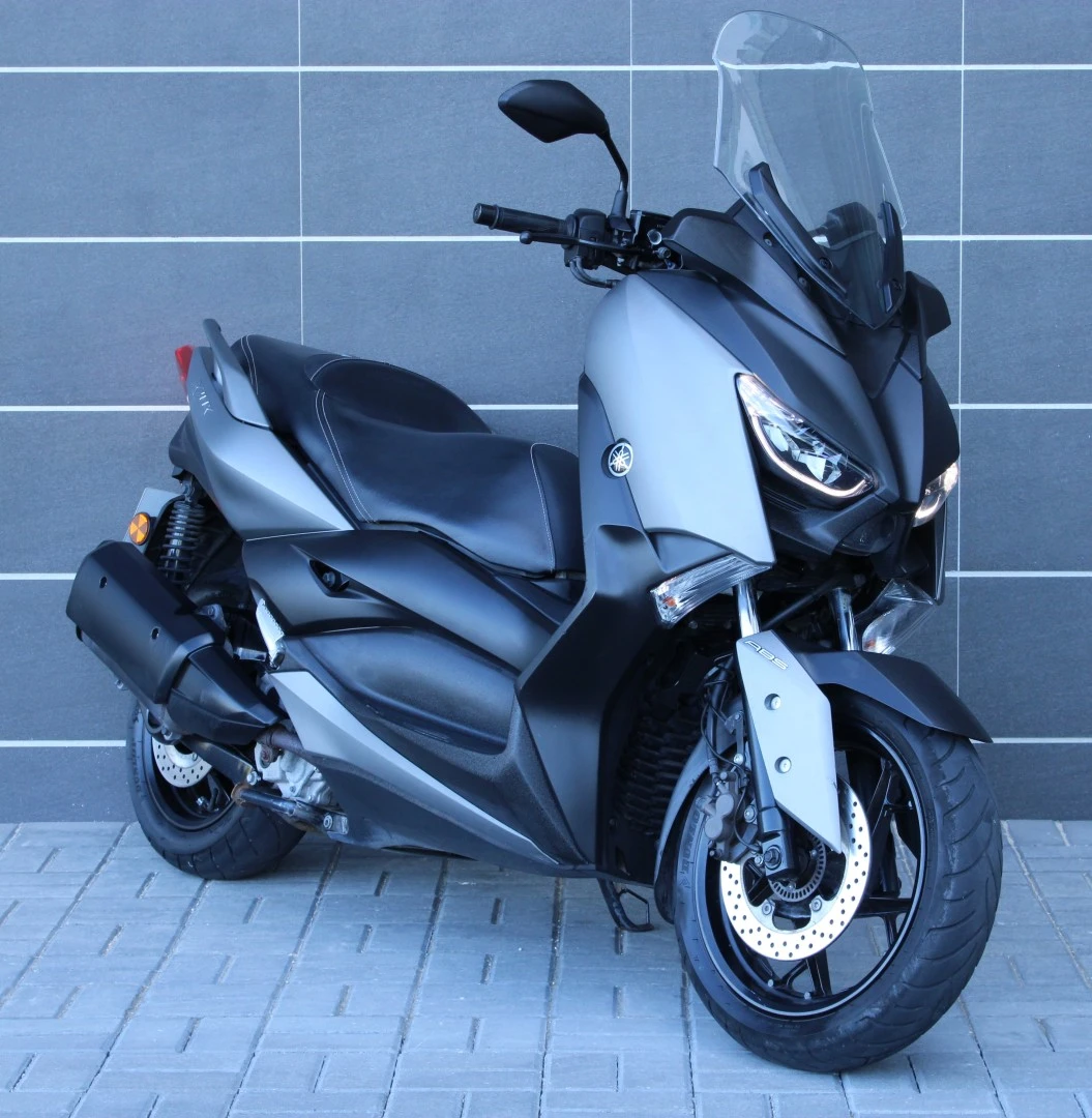 Yamaha X-Max  300